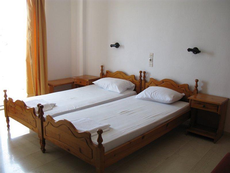 Iro Hotel Ajía Galíni Kültér fotó